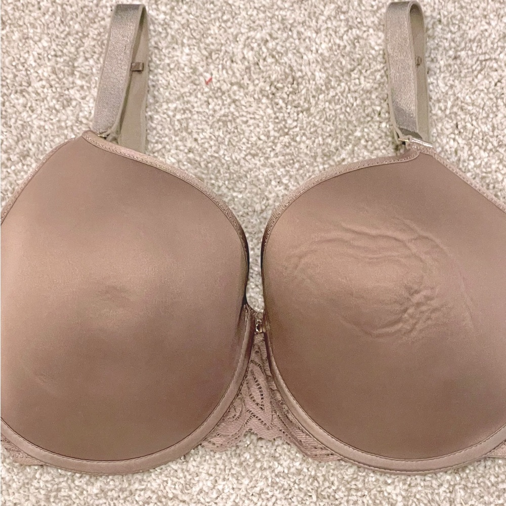 French brand Chantelle USA 34DDD UK 34E bra